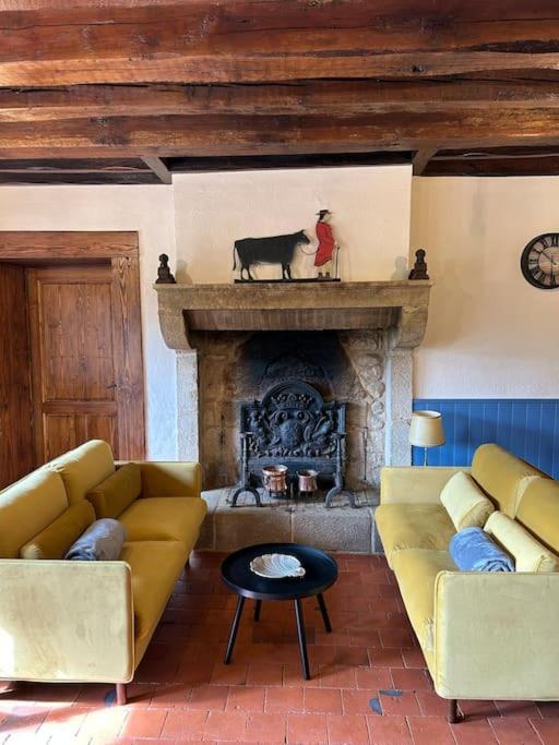 La Maison De Barbara La Guiche 外观 照片
